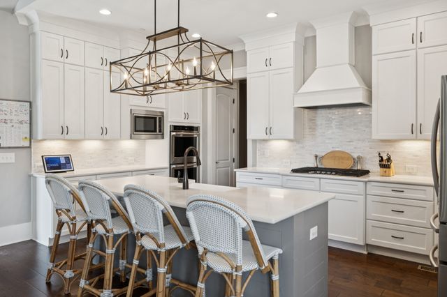 238 Bishops Gate Dr, Franklin, TN 37064