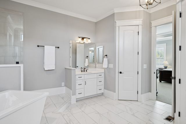 238 Bishops Gate Dr, Franklin, TN 37064