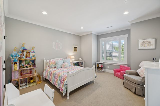 238 Bishops Gate Dr, Franklin, TN 37064