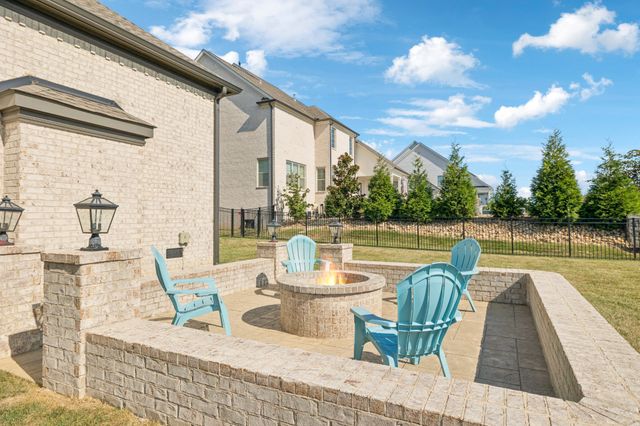 238 Bishops Gate Dr, Franklin, TN 37064