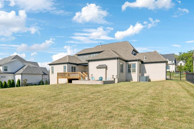 238 Bishops Gate Dr, Franklin, TN 37064