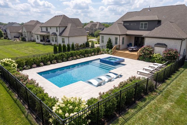 238 Bishops Gate Dr, Franklin, TN 37064