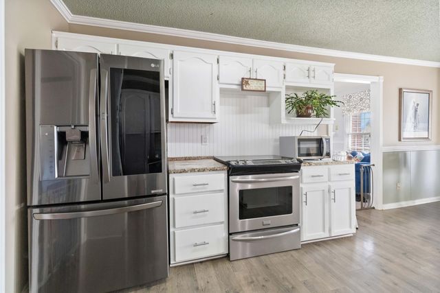 400 Natures Pointe Drive, Somerset, KY 42503