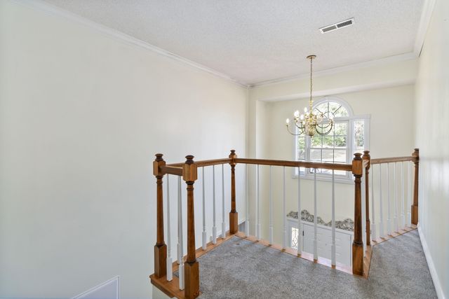 400 Natures Pointe Drive, Somerset, KY 42503