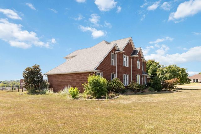 400 Natures Pointe Drive, Somerset, KY 42503