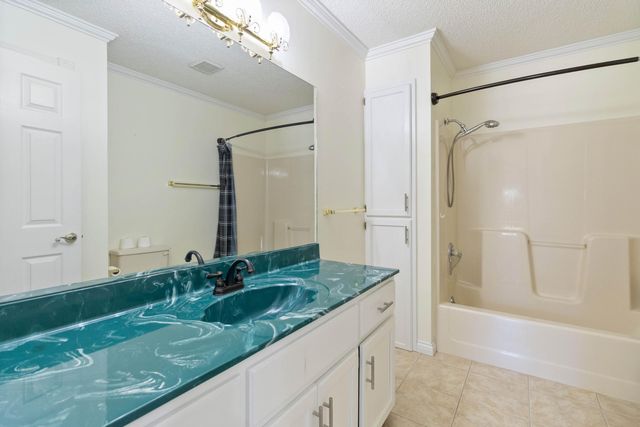 400 Natures Pointe Drive, Somerset, KY 42503