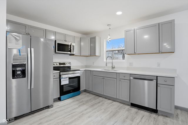 4014 W Mooresville Road, Indianapolis, IN 46221