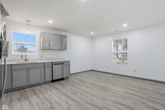 4014 W Mooresville Road, Indianapolis, IN 46221