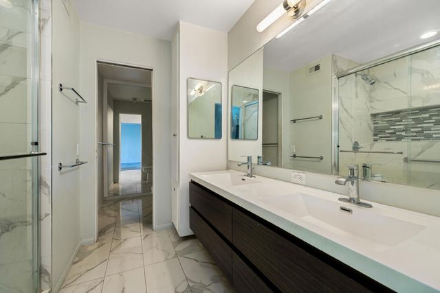 2014 Southridge Drive, Palm Springs, CA 92264