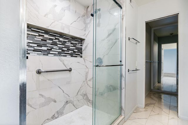 2014 Southridge Drive, Palm Springs, CA 92264