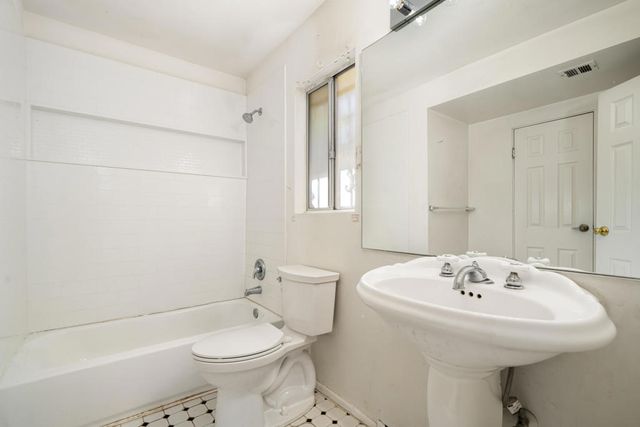 2014 Southridge Drive, Palm Springs, CA 92264