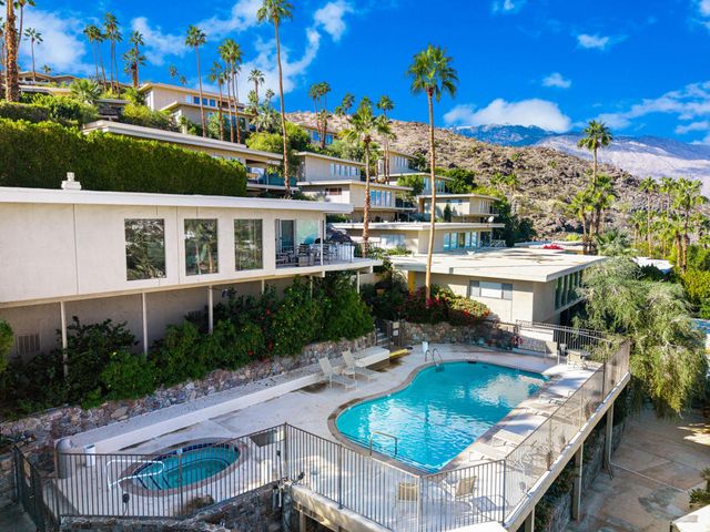 2014 Southridge Drive, Palm Springs, CA 92264