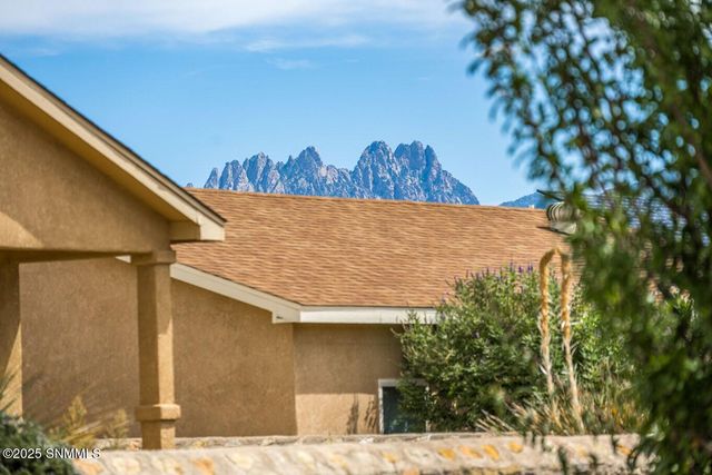 5241 Cats Eye Road, Las Cruces, NM 88012