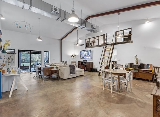 129 County Road 1239, Maud, TX 75567