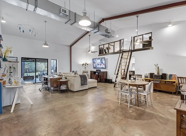 129 County Road 1239, Maud, TX 75567