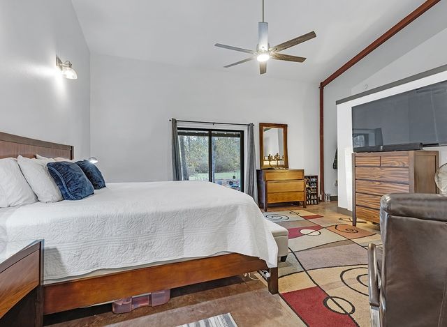 129 County Road 1239, Maud, TX 75567