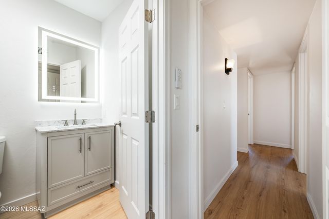 2901 W Dakota Street, Tucson, AZ 85746