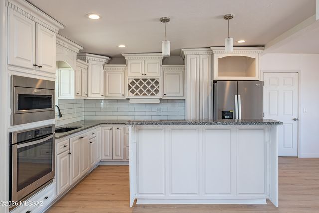 2901 W Dakota Street, Tucson, AZ 85746