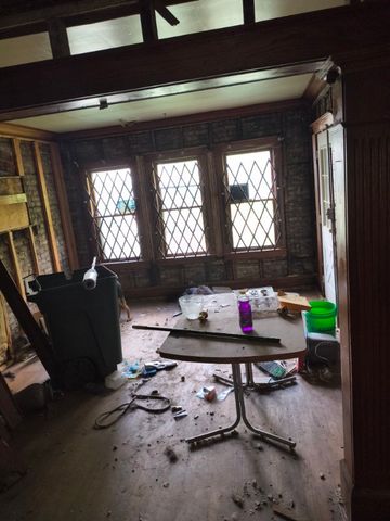 15727 Turlington Avenue, Harvey, IL 60426