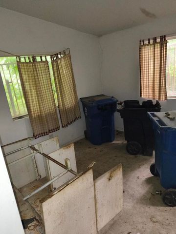 15727 Turlington Avenue, Harvey, IL 60426