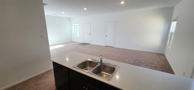 341 Amber Glen, Maxwell, TX 78656