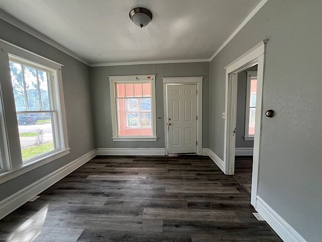 519 N VIEW Street, Aurora, IL 60506