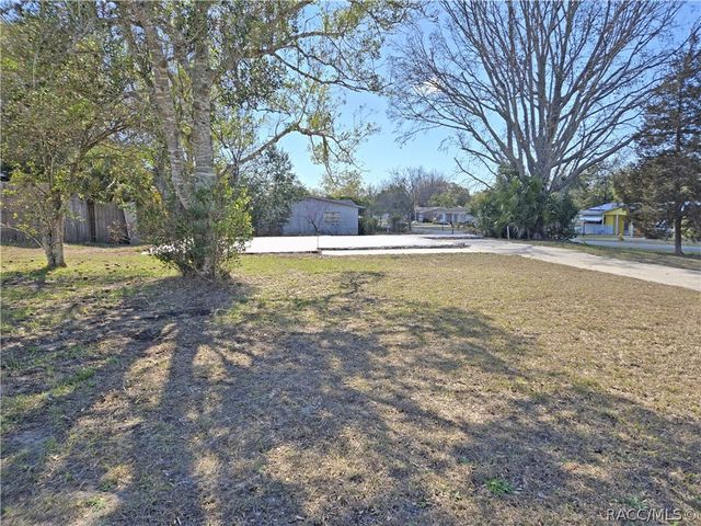 14 Clifford Drive, Beverly Hills, FL 34465