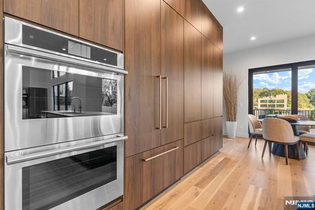 577 Floyd Street, Englewood Cliffs, NJ 07632