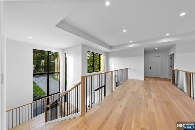 577 Floyd Street, Englewood Cliffs, NJ 07632