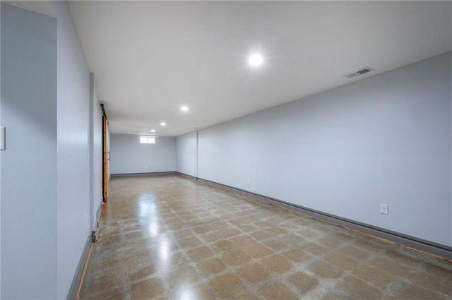 8812 W 82nd Street, Overland Park, KS 66204