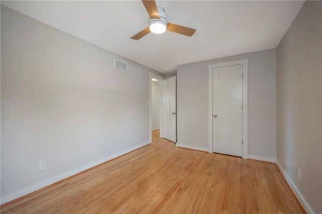 8812 W 82nd Street, Overland Park, KS 66204