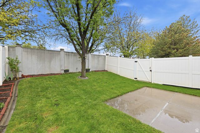 8447 S MAYFLY WAY, Sandy, UT 84070