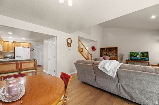 8447 S MAYFLY WAY, Sandy, UT 84070