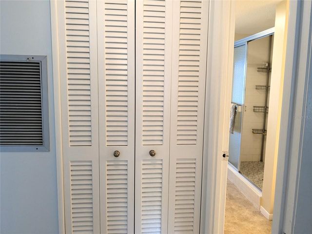 3739 LAKE BAYSHORE DRIVE H-214, Bradenton, FL 34205