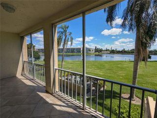 3739 LAKE BAYSHORE DRIVE H-214, Bradenton, FL 34205