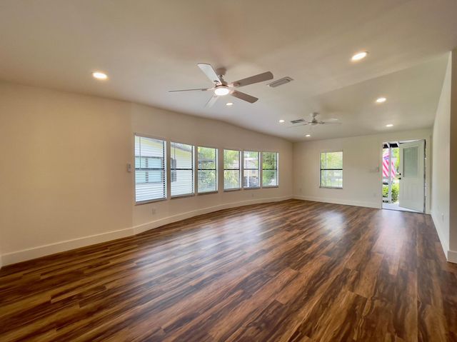 2555 Pga Boulevard 421, Palm Beach Gardens, FL 33410