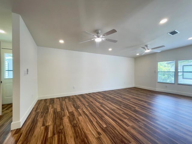 2555 Pga Boulevard 421, Palm Beach Gardens, FL 33410