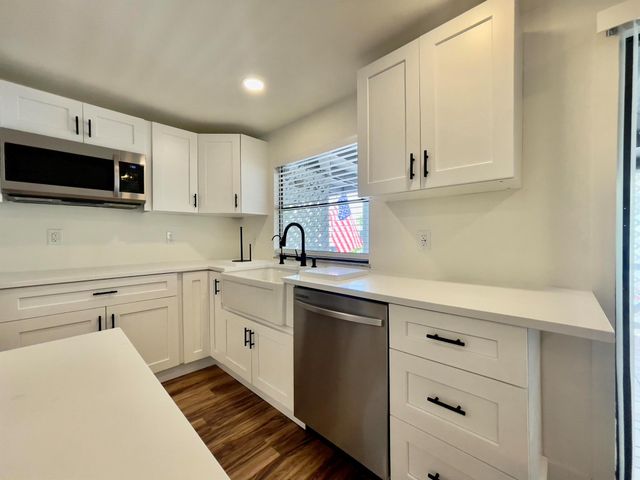 2555 Pga Boulevard 421, Palm Beach Gardens, FL 33410