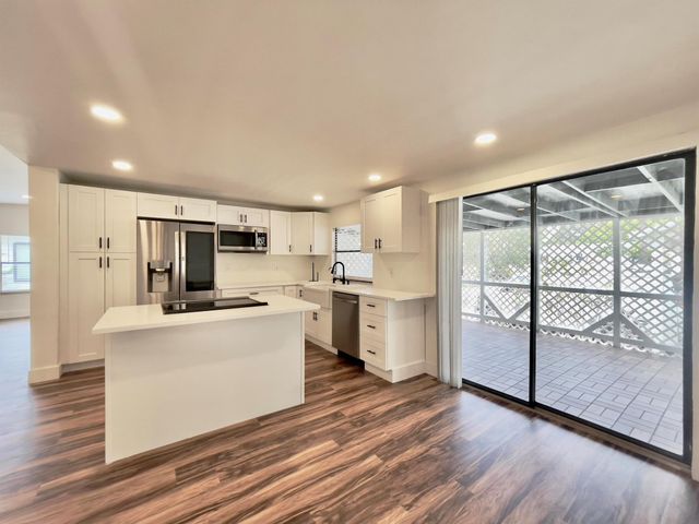 2555 Pga Boulevard 421, Palm Beach Gardens, FL 33410