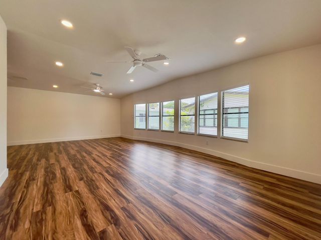 2555 Pga Boulevard 421, Palm Beach Gardens, FL 33410
