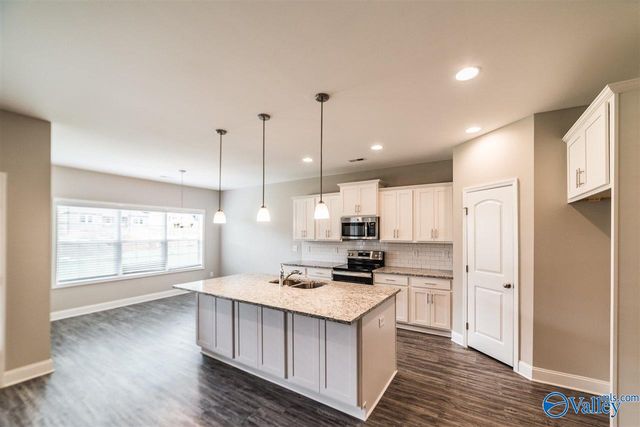 3029 Crystal Creek Drive, Brownsboro, AL 35741