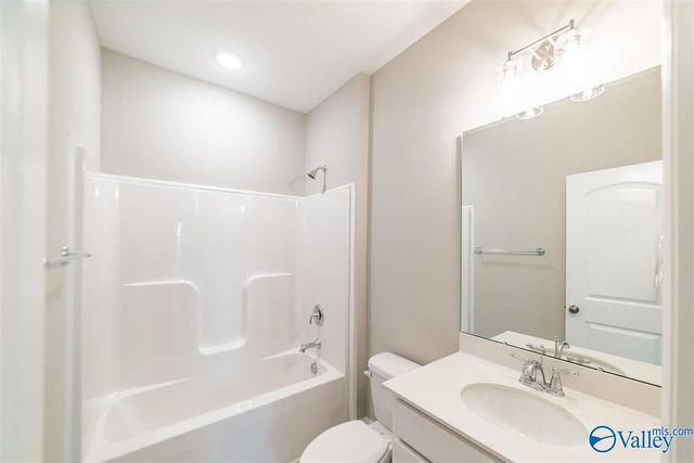 3029 Crystal Creek Drive, Brownsboro, AL 35741