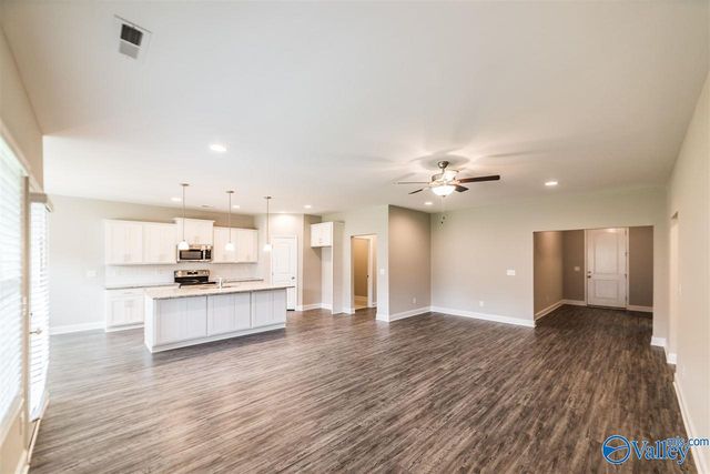 3029 Crystal Creek Drive, Brownsboro, AL 35741