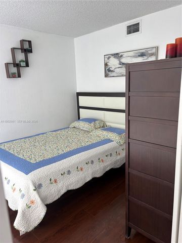 800 Parkview Dr 823, Hallandale Beach, FL 33009