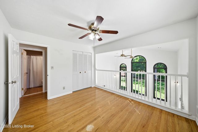 9205 Axminster Dr, Jeffersontown, KY 40299