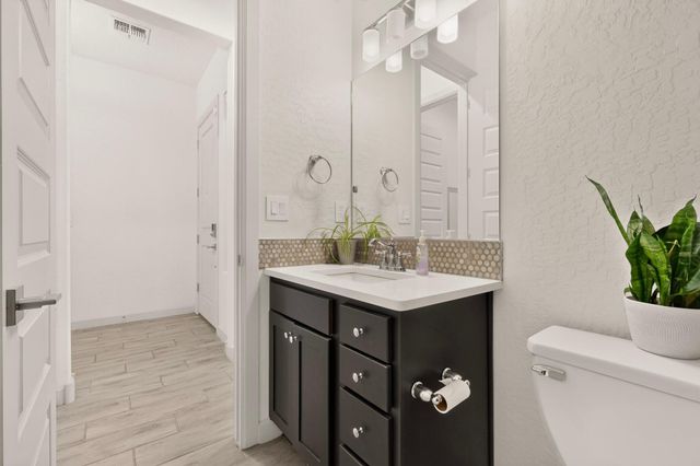 1561 Corta Cantera SW, Los Lunas, NM 87031