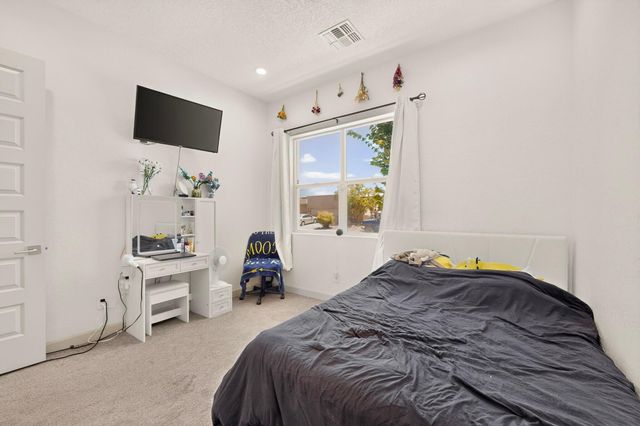 1561 Corta Cantera SW, Los Lunas, NM 87031