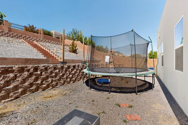 1561 Corta Cantera SW, Los Lunas, NM 87031