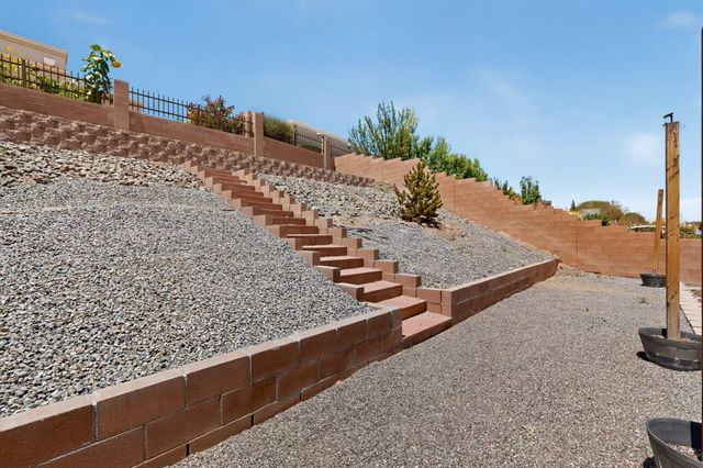 1561 Corta Cantera SW, Los Lunas, NM 87031