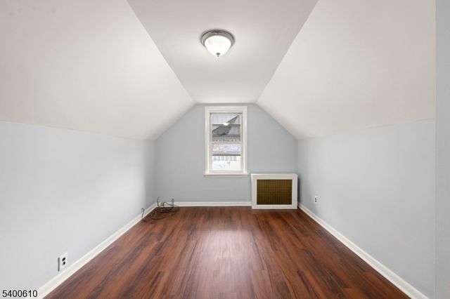 16 Loretta St, Clifton City, NJ 07011